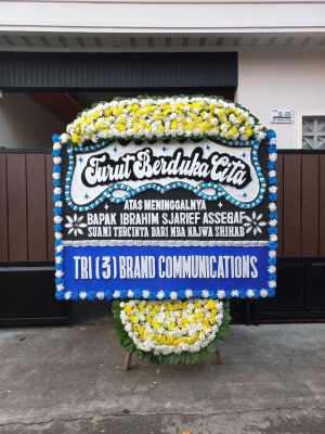 Papan Bunga Duka di Kalumata